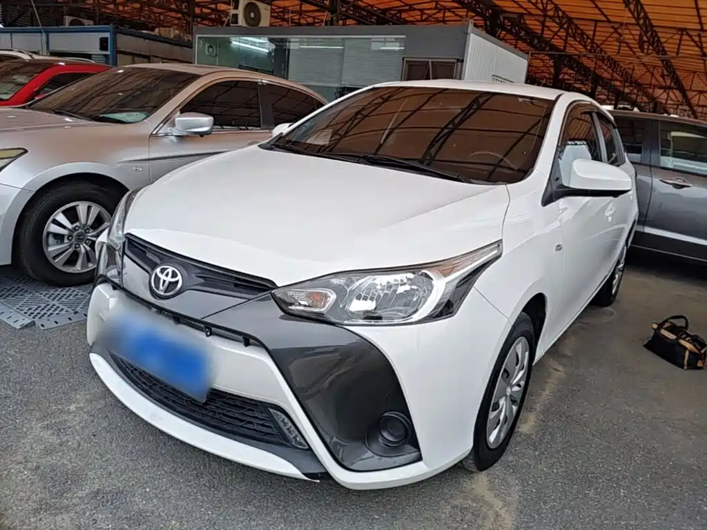 Toyota Yaris L 2020