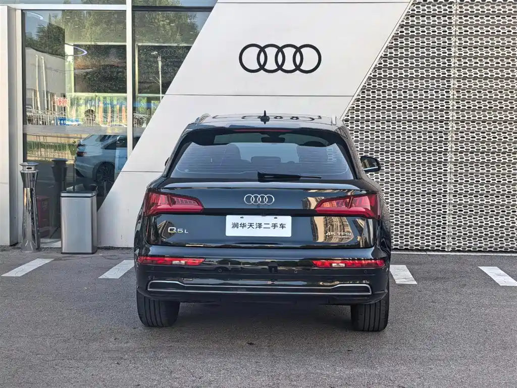 Audi Q5L 2020 — фото 4
