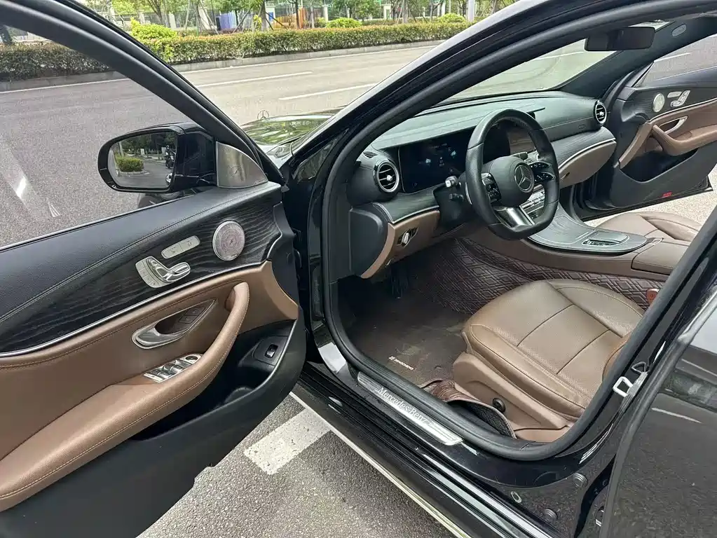 Mercedes-Benz E-Class 2021 — фото 4
