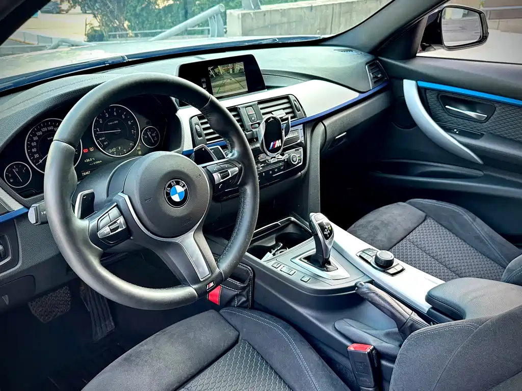 BMW 3 Series 2017 — фото 13