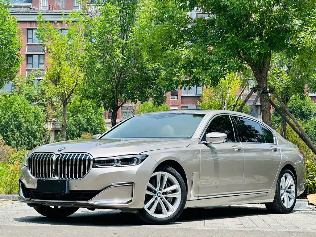 BMW 7 Series 2016 — фото 13
