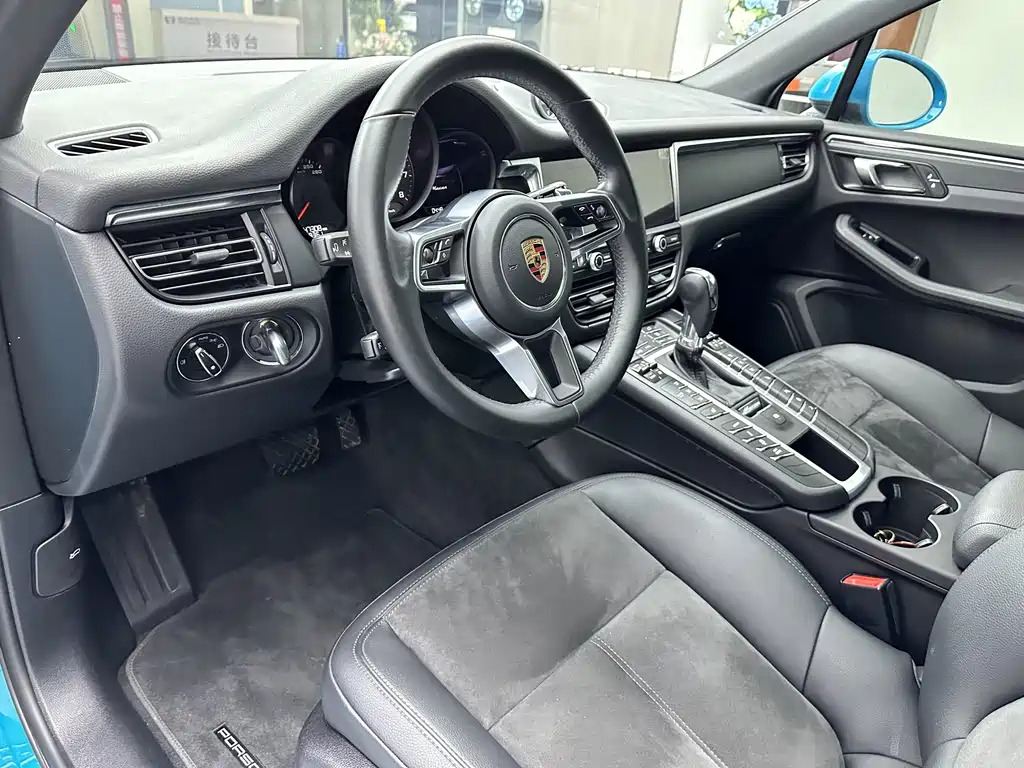 Porsche Macan 2020
