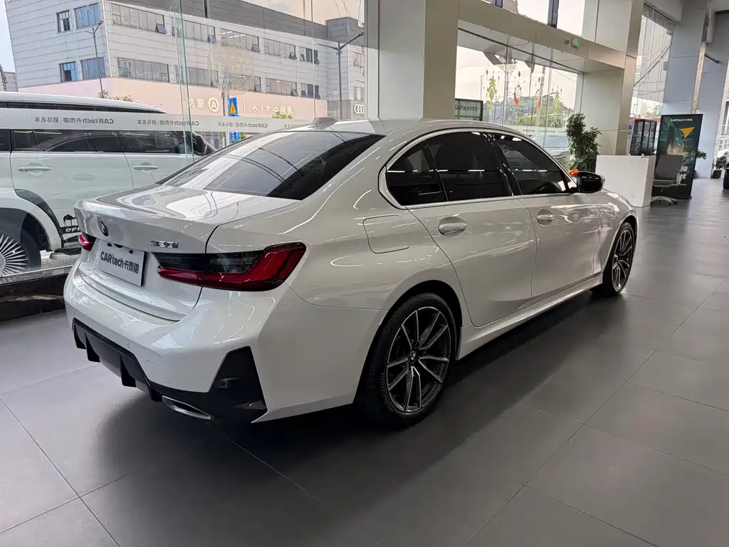 BMW 3 Series 2024