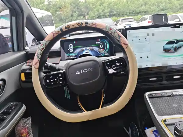 Aion Y 2021