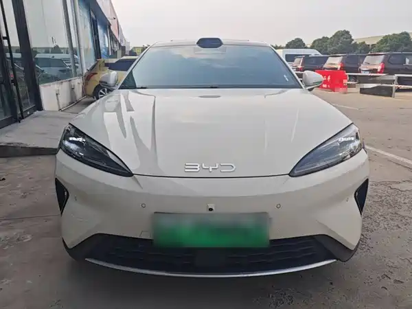 BYD Seal 07 DM-i 2025