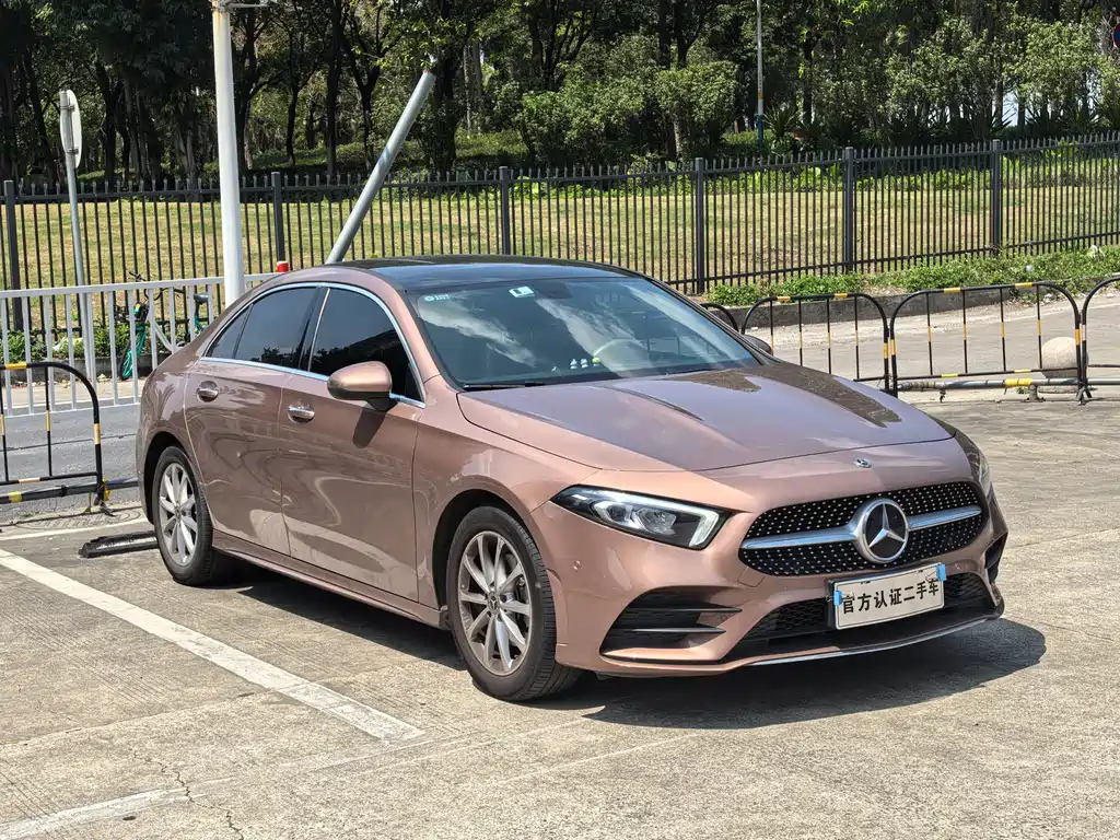Mercedes-Benz A-Class 2020 — фото 3