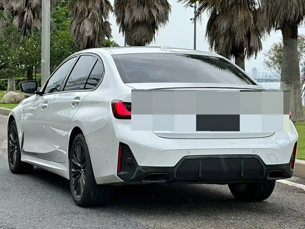 BMW 3 Series 2023