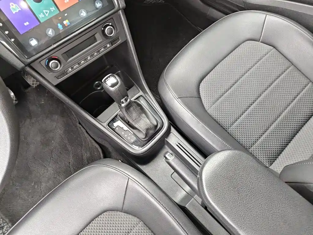 Skoda Rapid Spaceback 2015 — фото 14