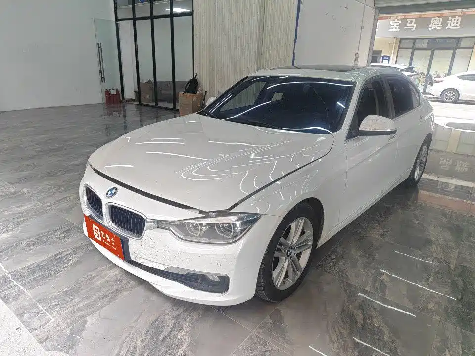 BMW 3 Series 2015 — фото 1