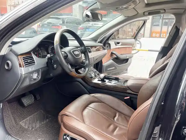Audi A8 2013