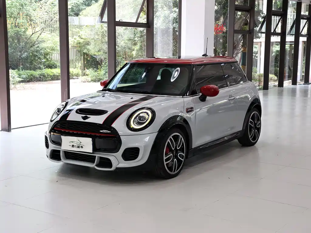 MINI JCW 2019