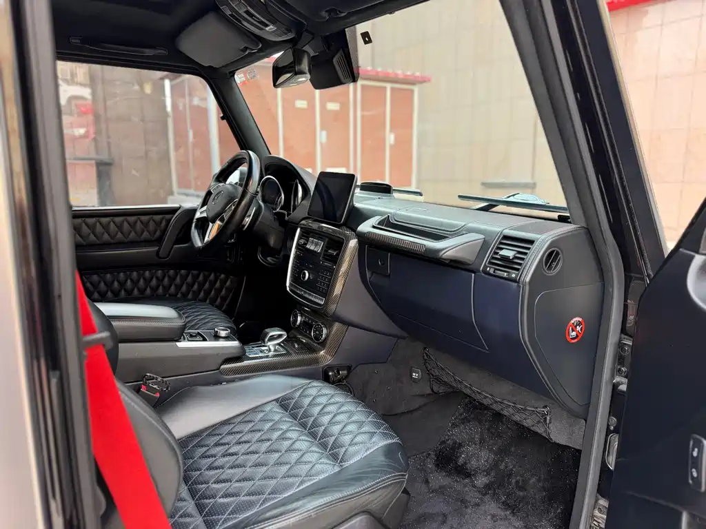 Mercedes-Benz G-Class AMG 2018 — фото 22