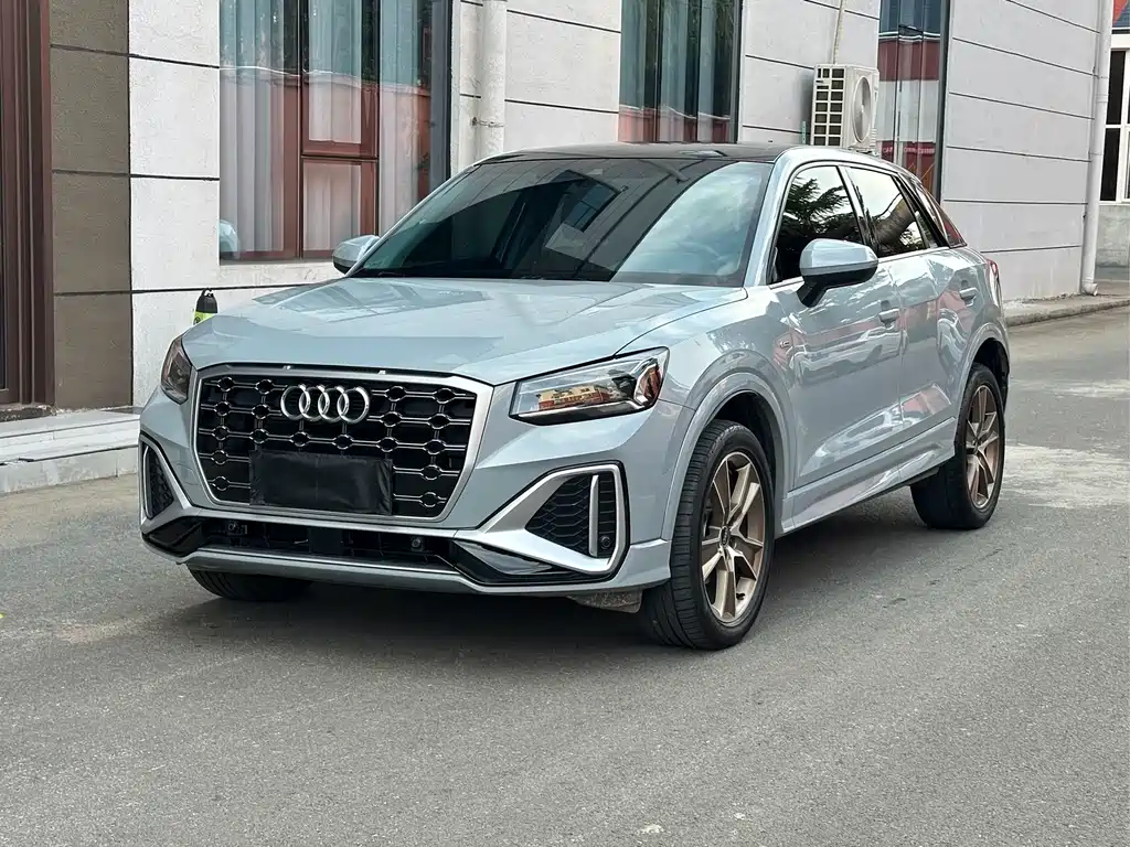 Audi Q2L 2022