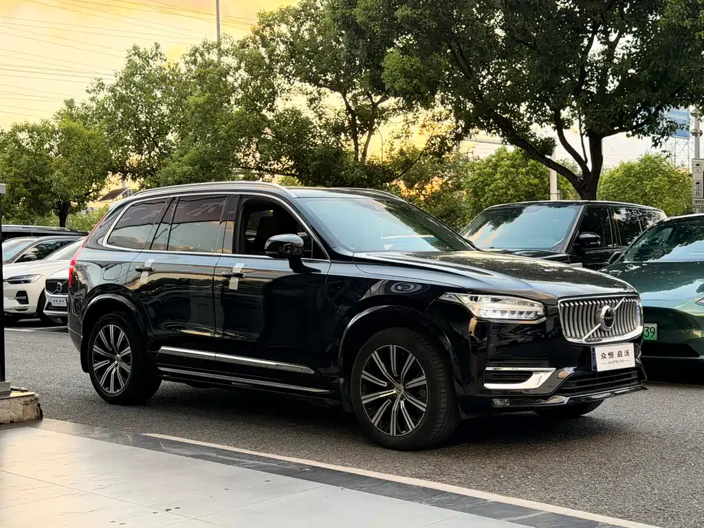 Volvo XC90 2020 — фото 3