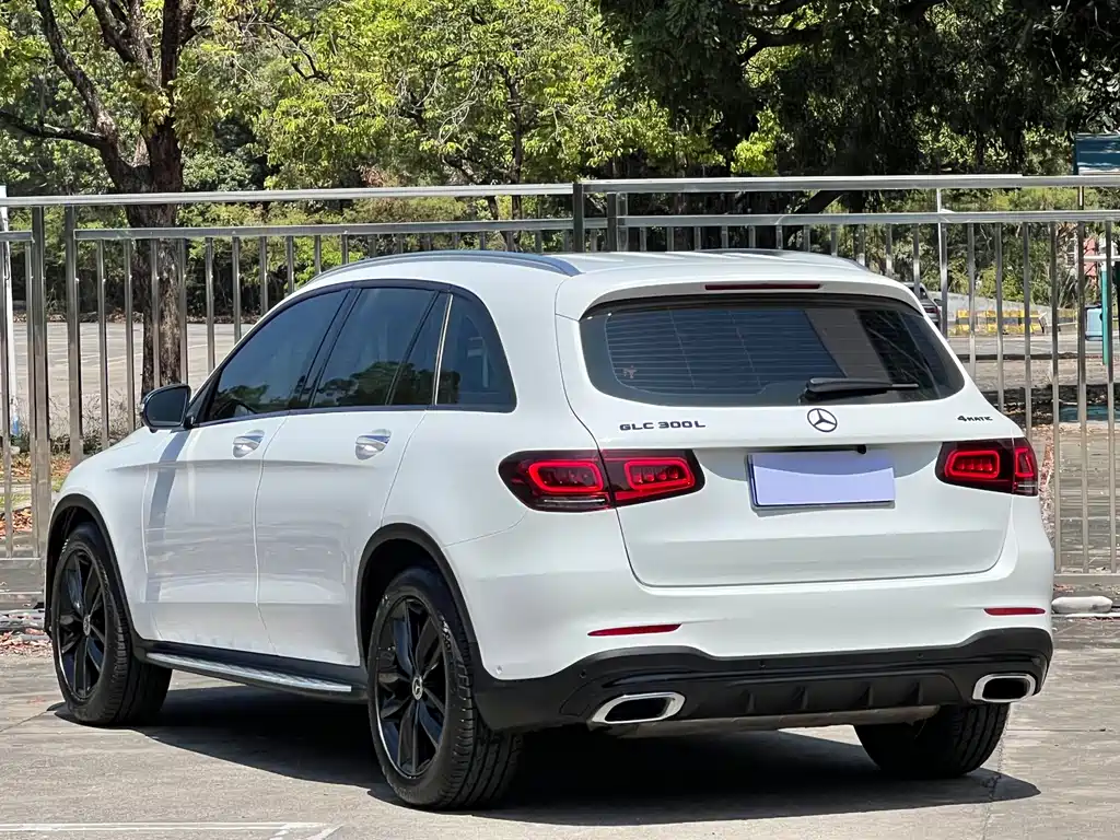 Mercedes-Benz GLC 2020 — фото 17
