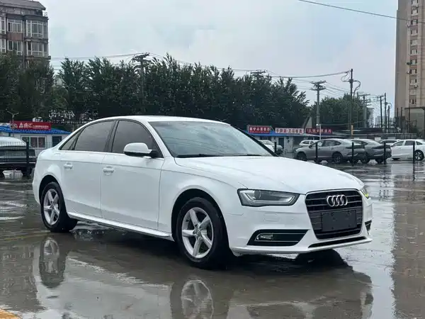 Audi A4L 2014