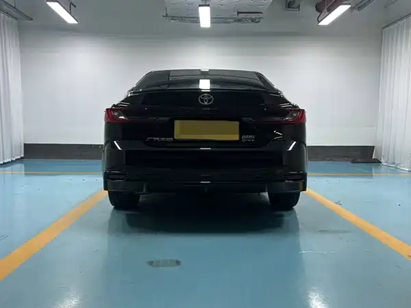Toyota Camry 2025