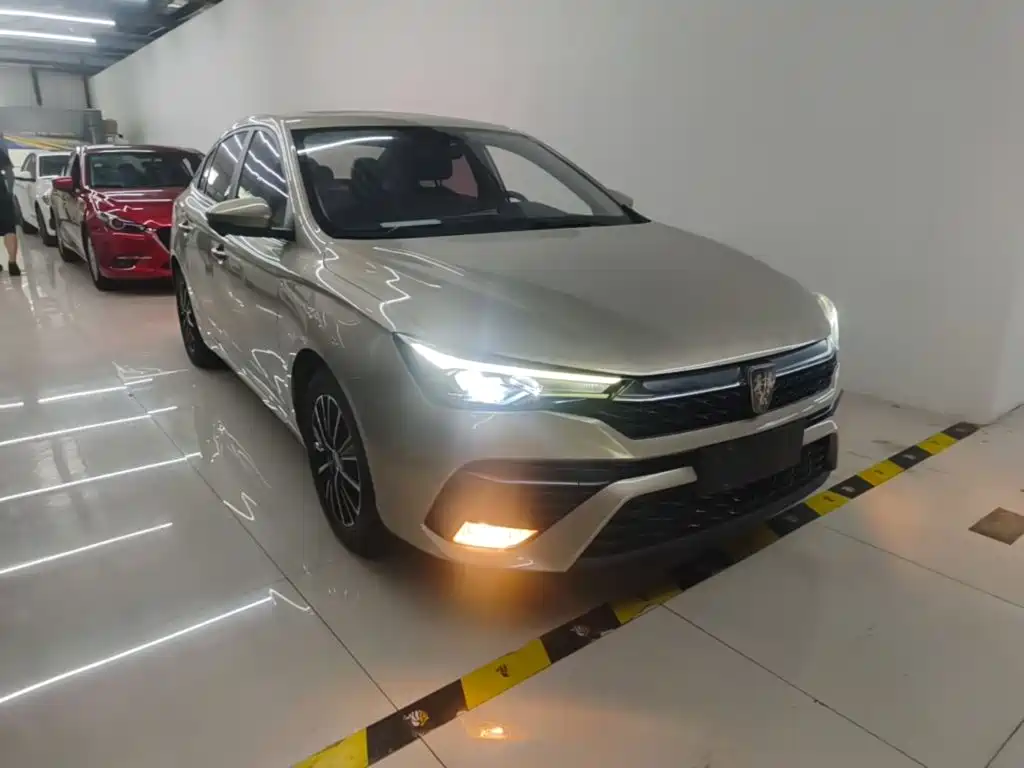Roewe i5 2021