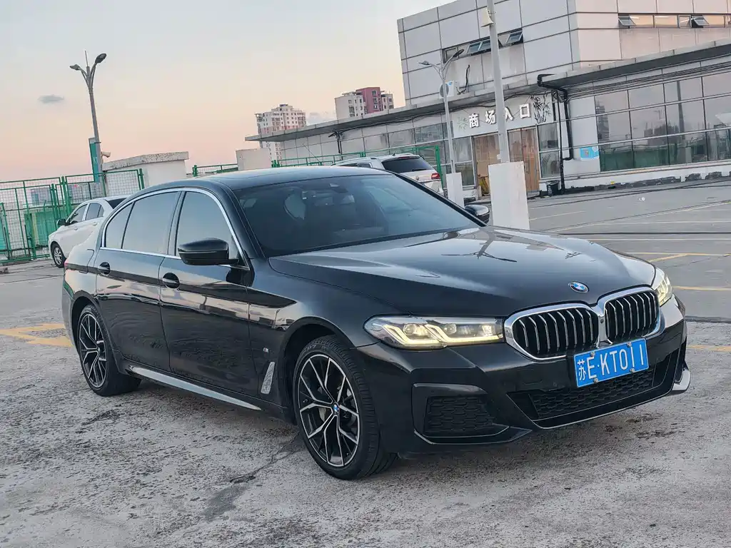 BMW 5 Series 2024