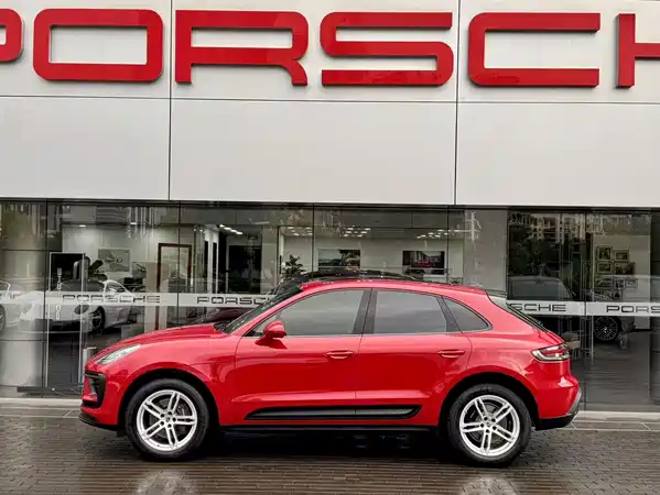 Porsche Macan 2024