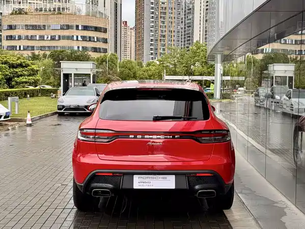 Porsche Macan 2024