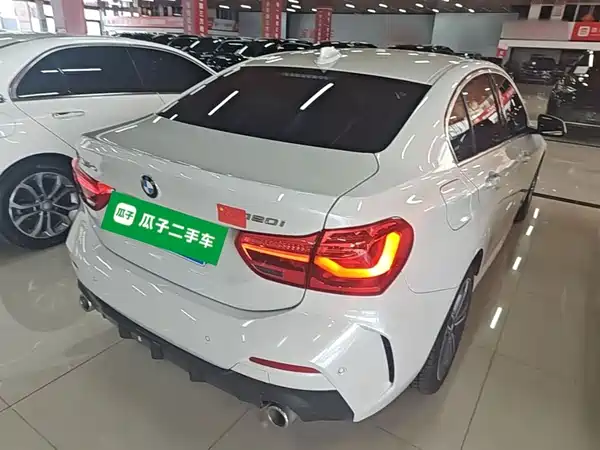 BMW 1 Series 2021
