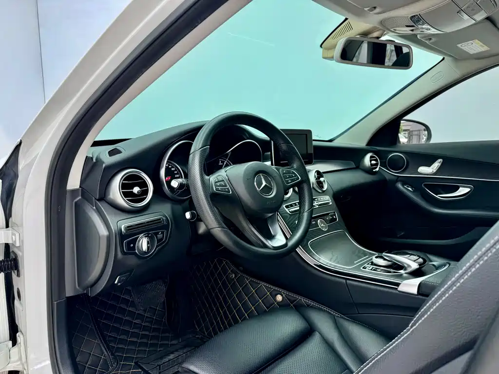 Mercedes-Benz C-Class 2018