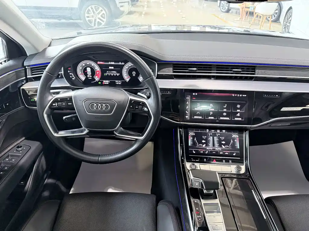 Audi A8 2021 — фото 11