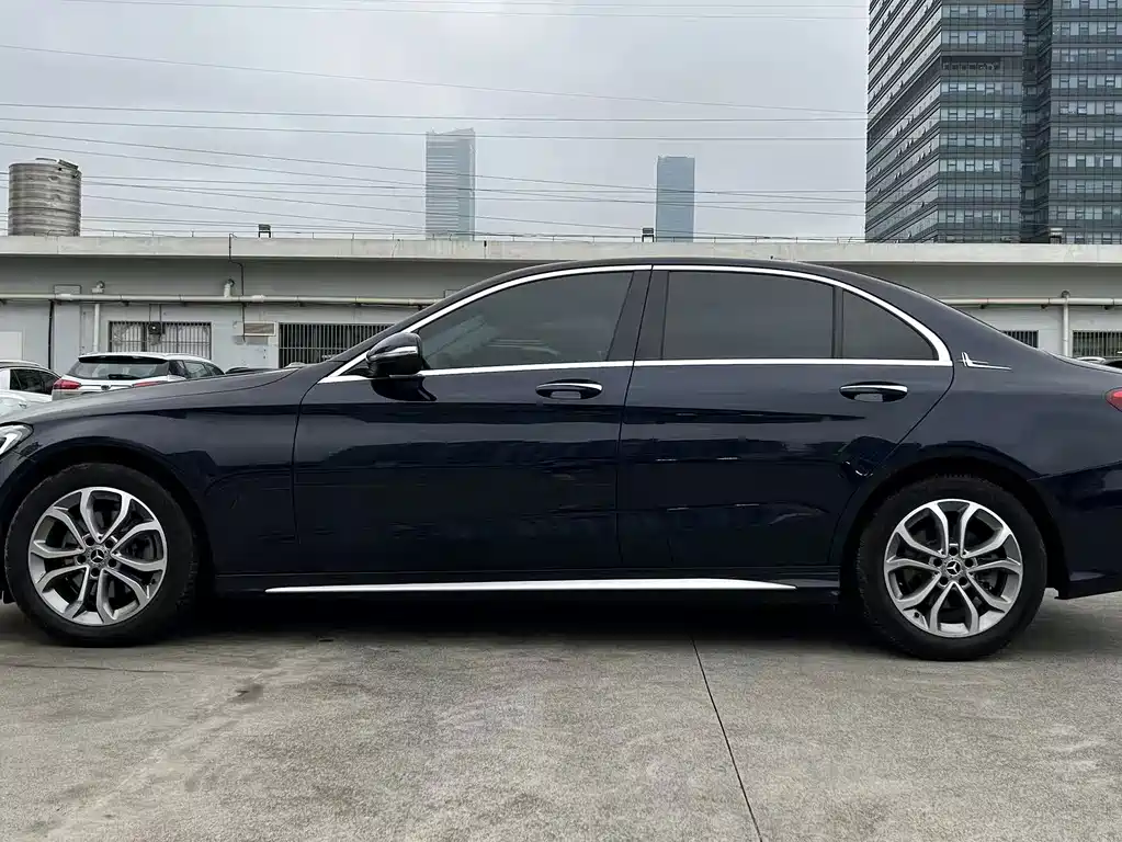 Mercedes-Benz C-Class 2017 — фото 11