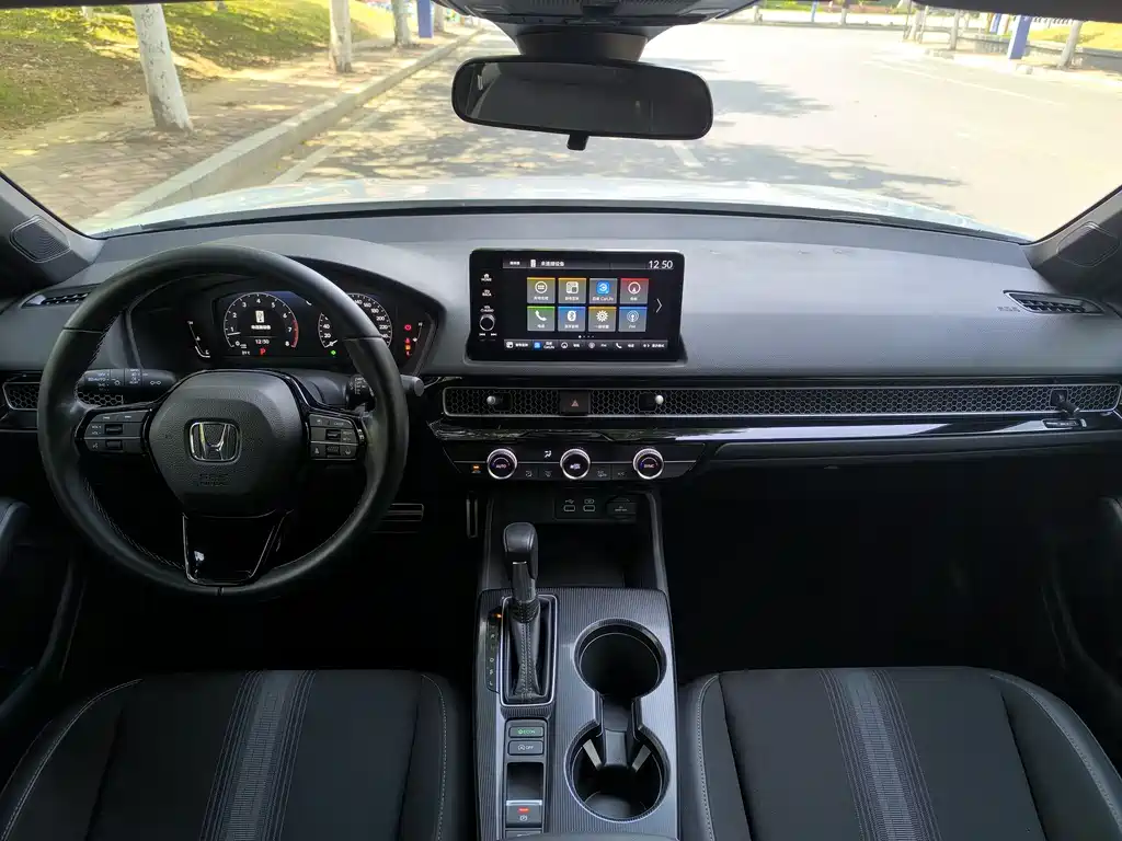 Honda Civic 2023 — фото 13