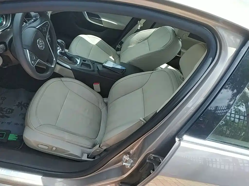 Buick Regal 2015 — фото 15