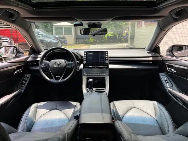 Toyota Avalon 2020