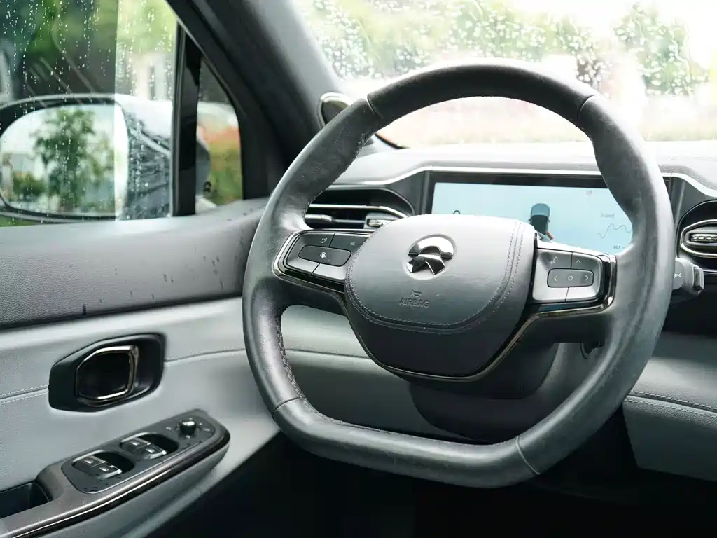 NIO ES8 2020
