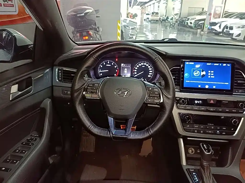 Hyundai Sonata 2015 — фото 11