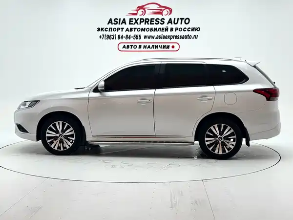 Mitsubishi Outlander 2023