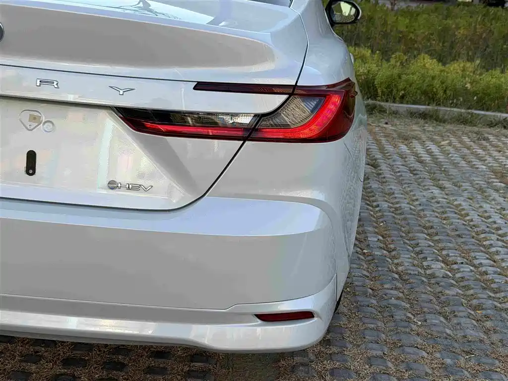 Toyota Camry 2026 — фото 16
