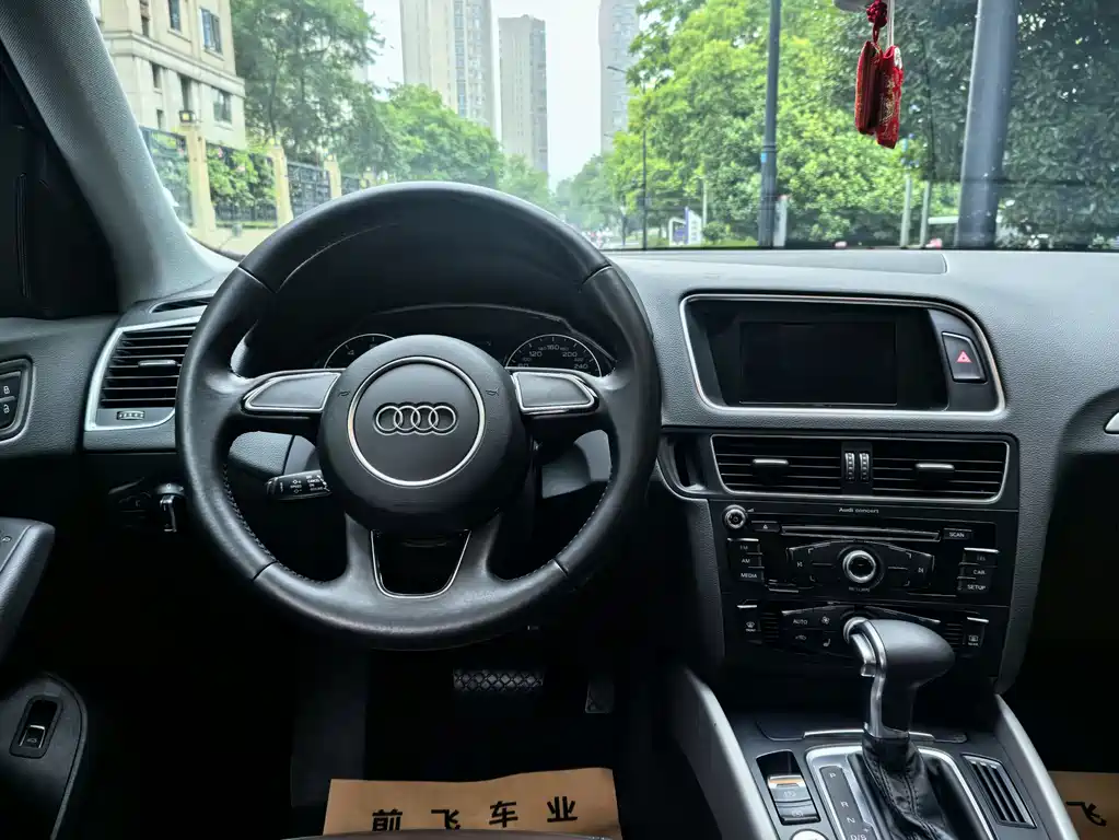 Audi Q5 2018 — фото 8