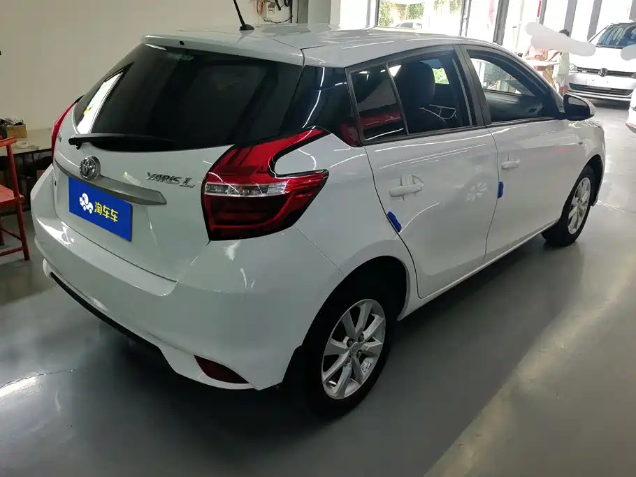 Toyota Yaris L 2016