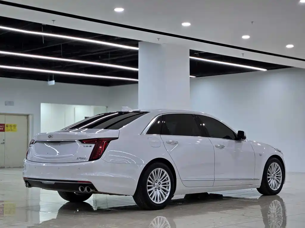 Cadillac CT6 2022 — фото 3