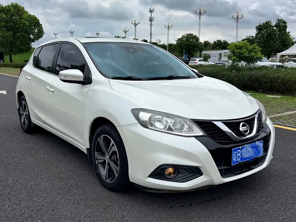 Nissan Tiida 2018 — фото 2