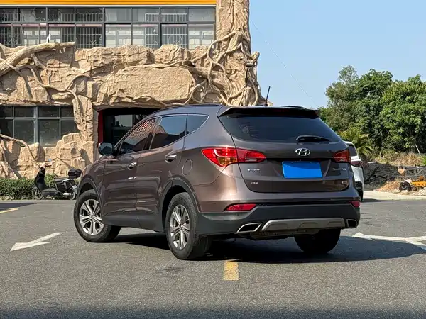 Hyundai Santa Fe 2016