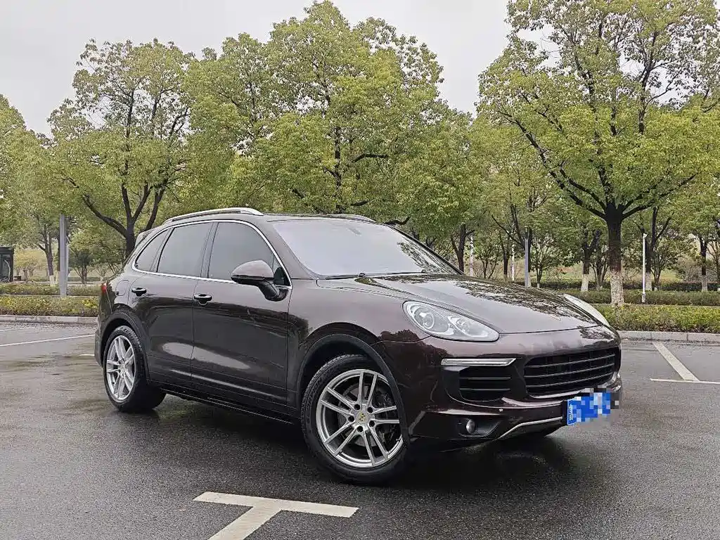 Porsche Cayenne 2015 — фото 2