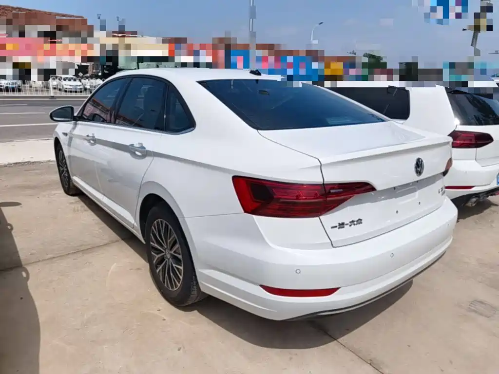 Volkswagen Sagitar 2021