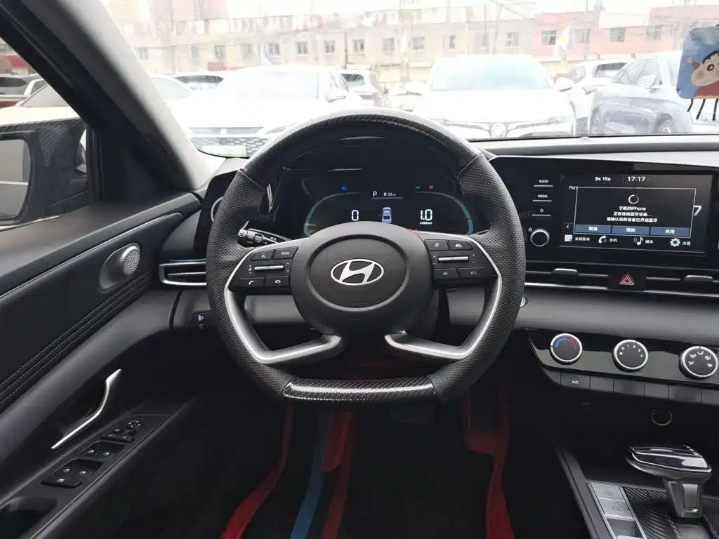 Hyundai Elantra 2024