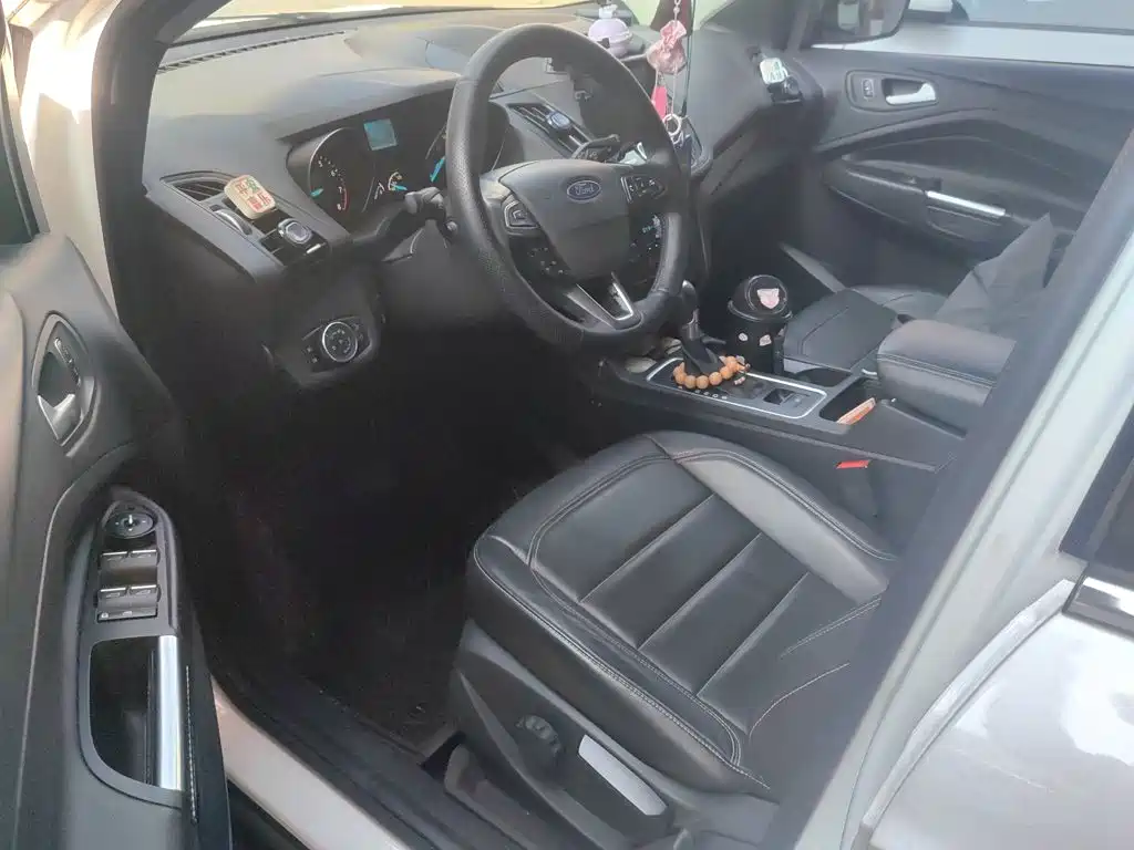 Ford Kuga 2017 — фото 14