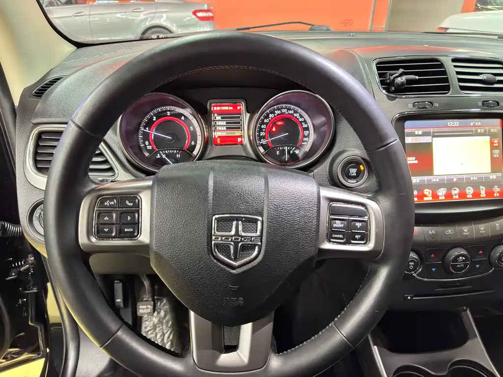 Dodge Journey 2017 — фото 14