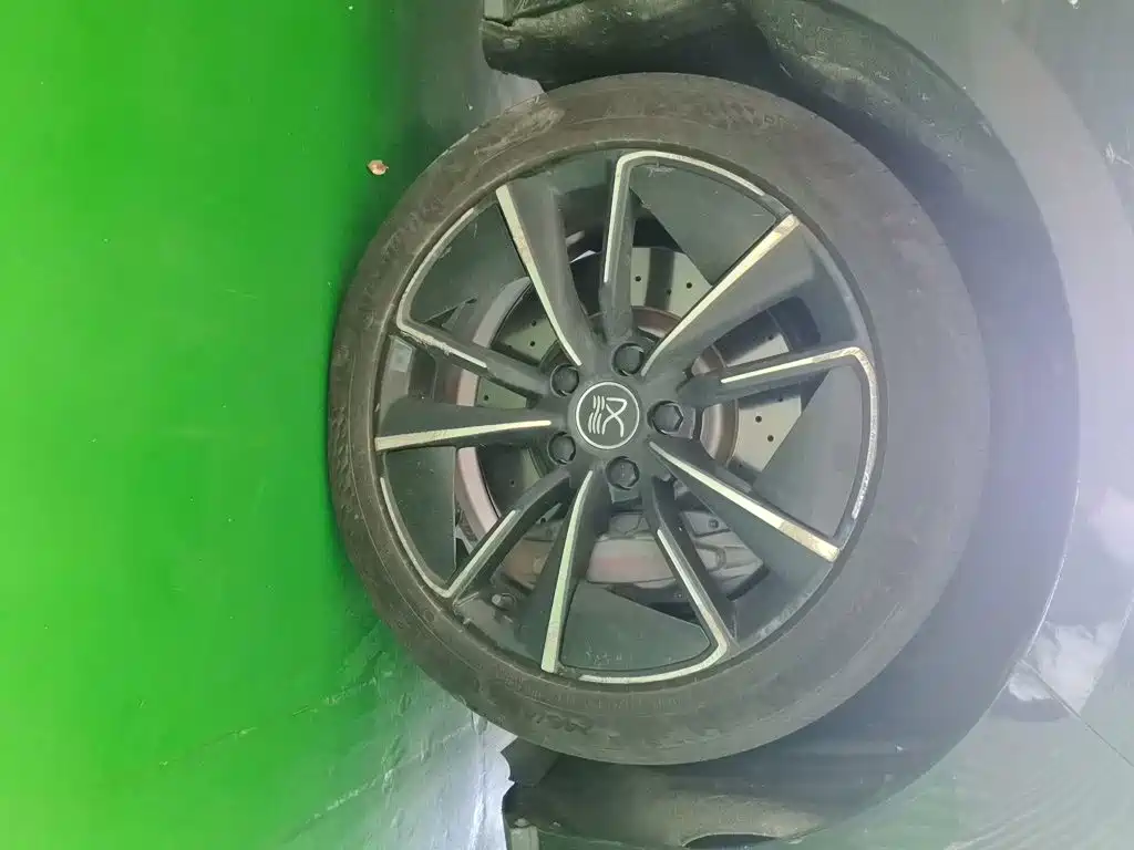 BYD Han 2021 — фото 24
