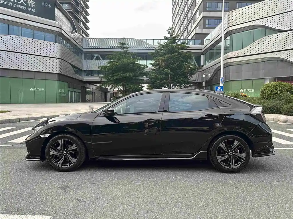Honda Civic 2020 — фото 10