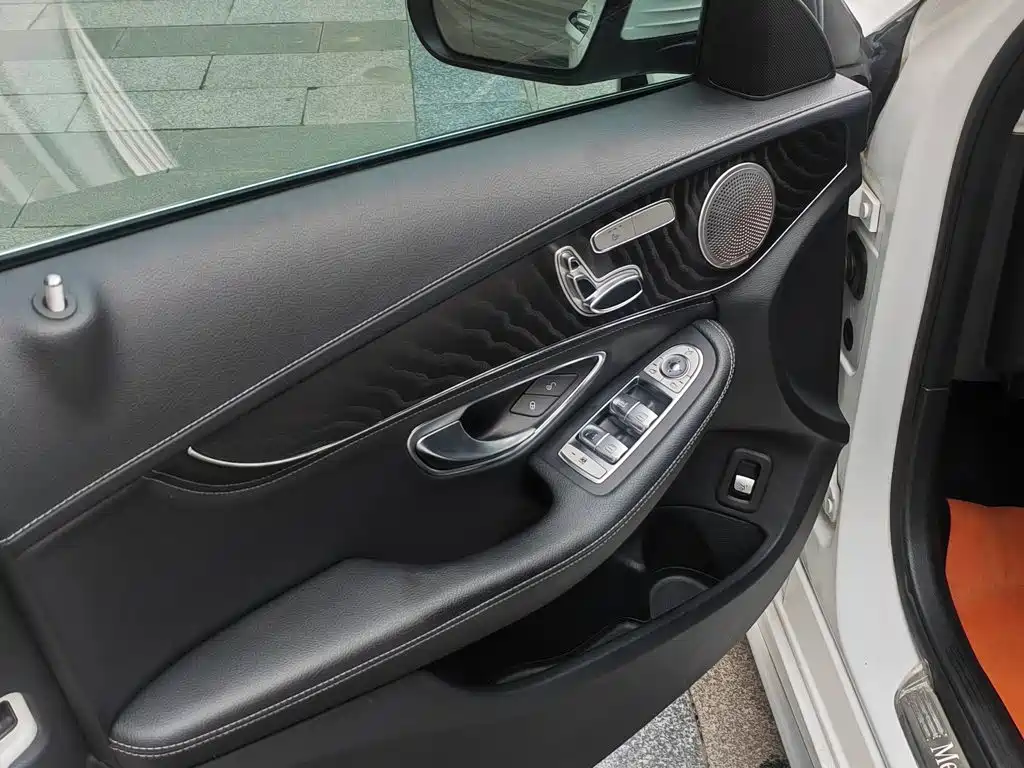 Mercedes-Benz C-Class 2018 — фото 11