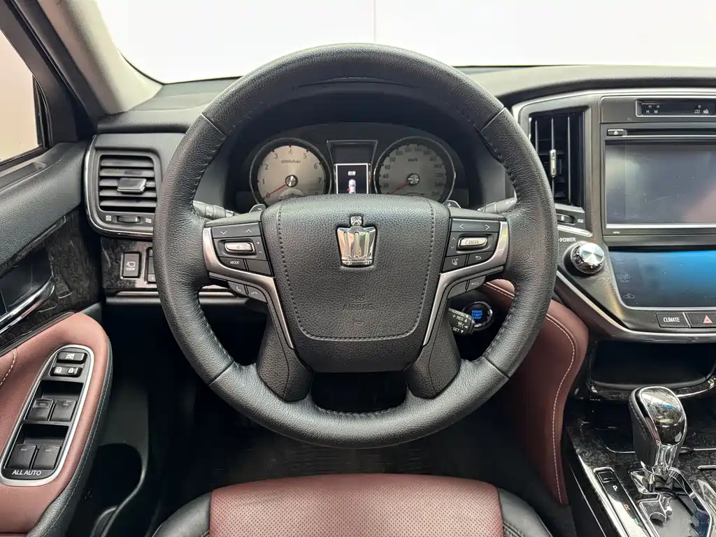 Toyota Crown 2019 — фото 16
